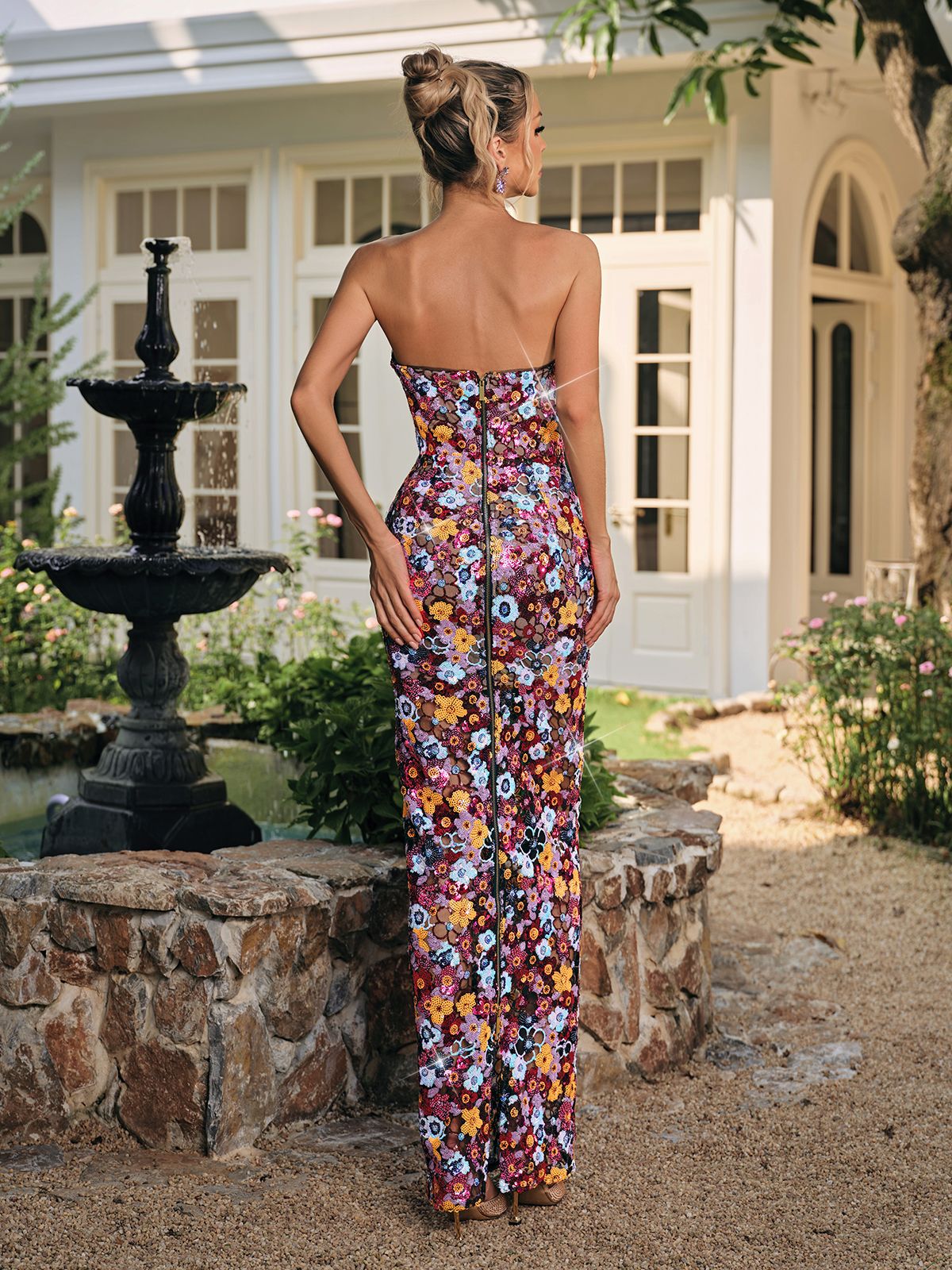 Abito Maxi Senza Spalline con Fiori e Paillettes Caldrek