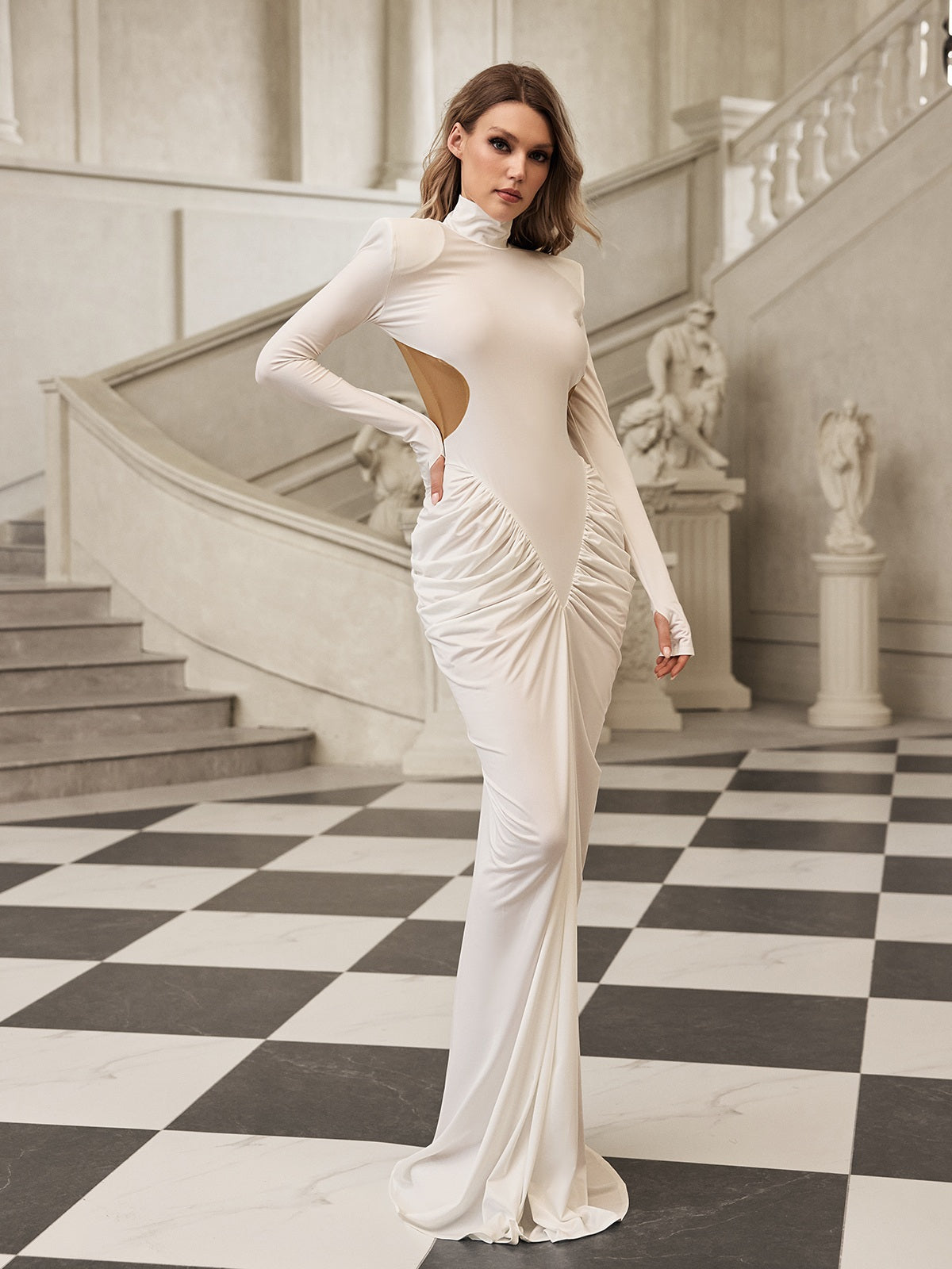 Abito Maxi Arricciato Gwydion con Collo Alto