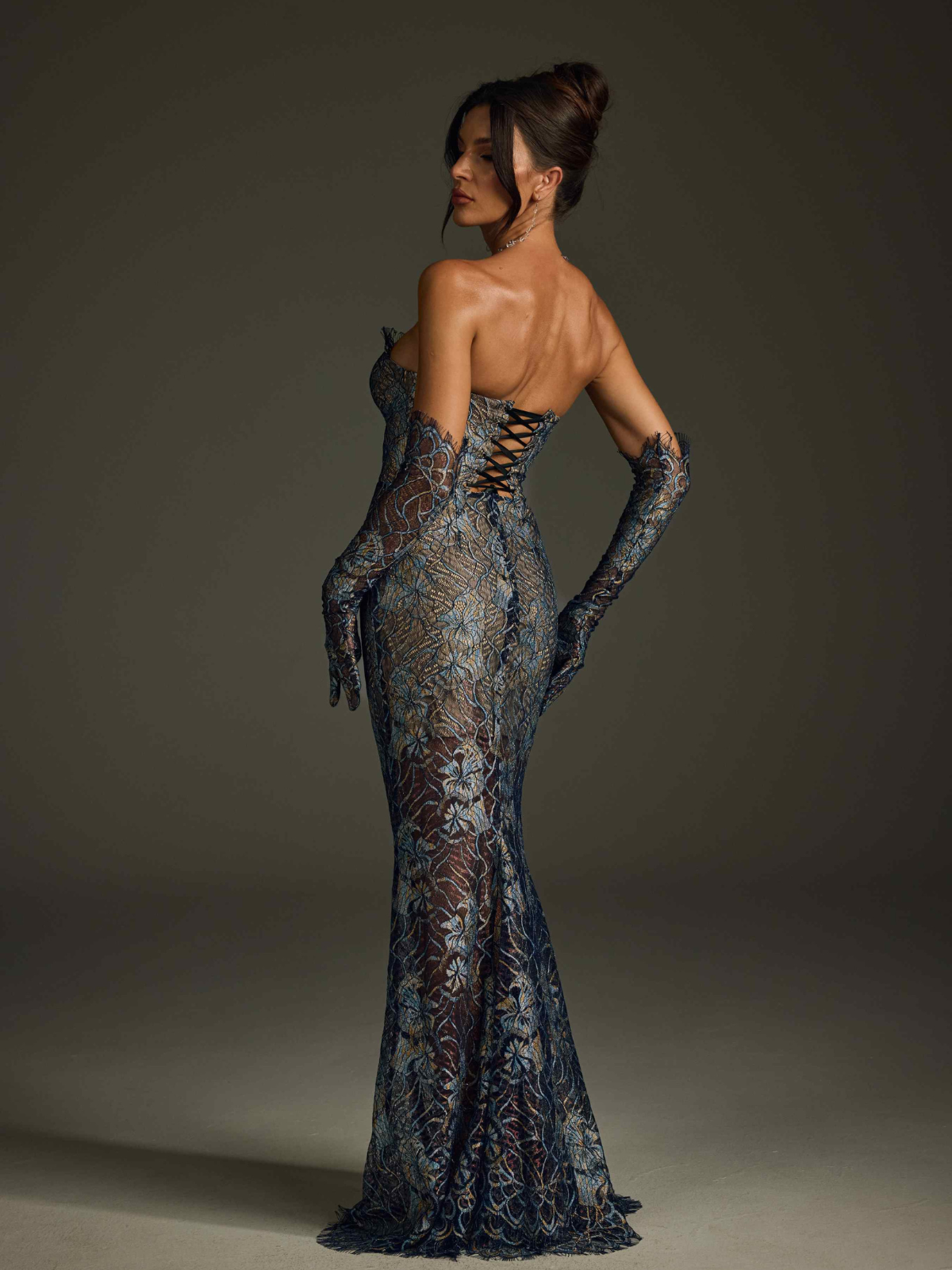 Abito Maxi Senza Spalline in Pizzo Floreale Navy Javion