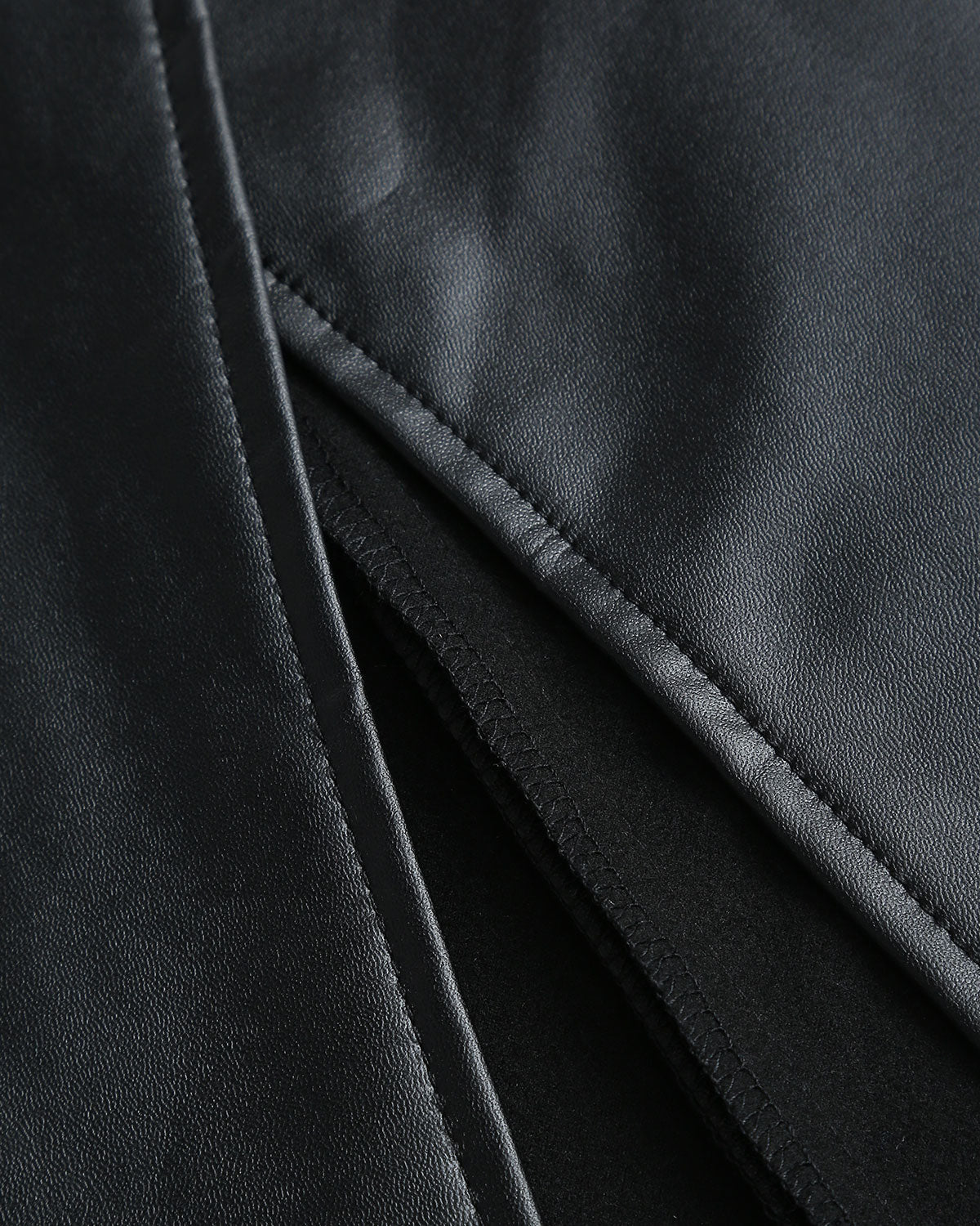 Gonna Midi Nera in Pelle Dritta