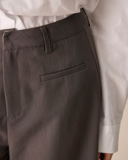 Shorts ampi da donna in tessuto caffè