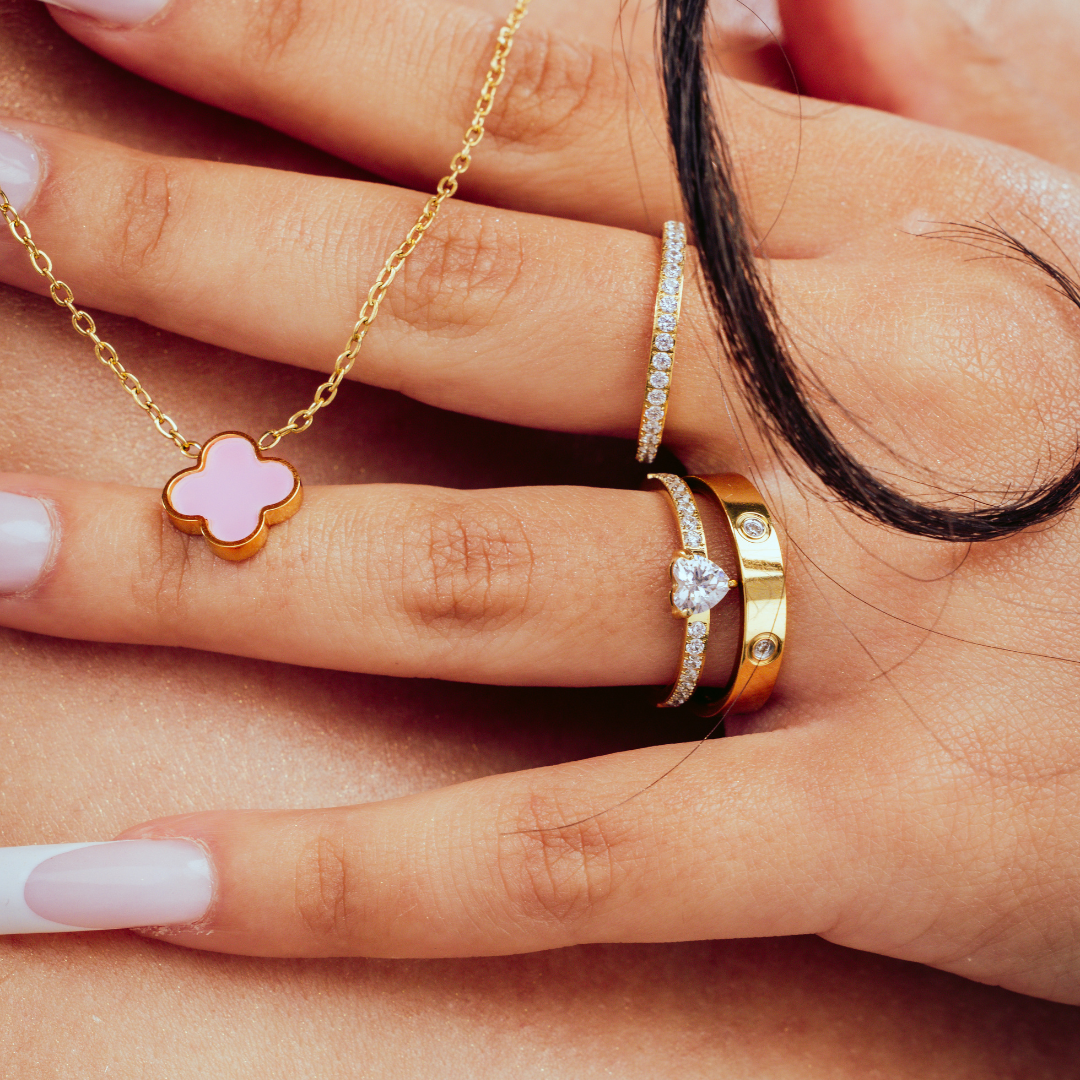 Baby Pink Clover Chain