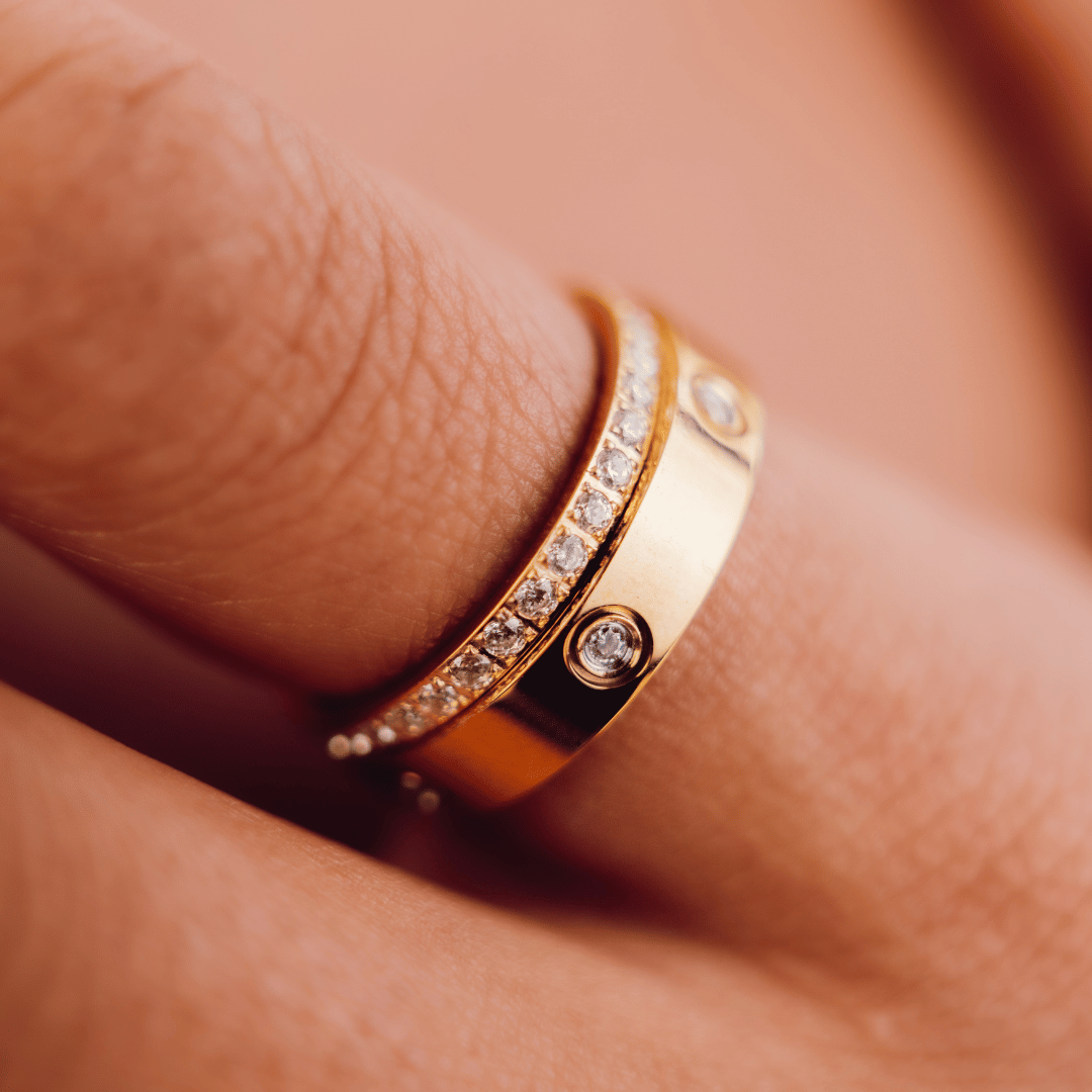 Love Zirconia Ring