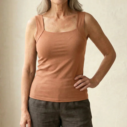Top con reggiseno integrato