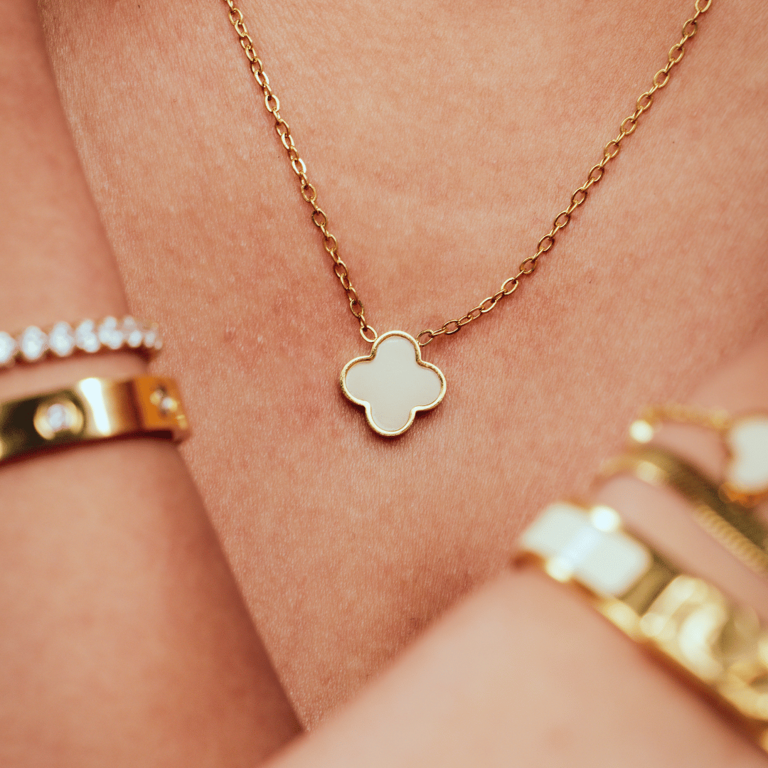 Beige Clover Necklace