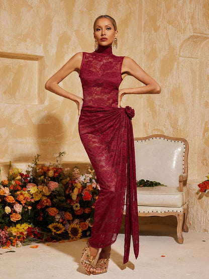 Abito Maxi Aelithra con Collo Alto e Spacco in Vino