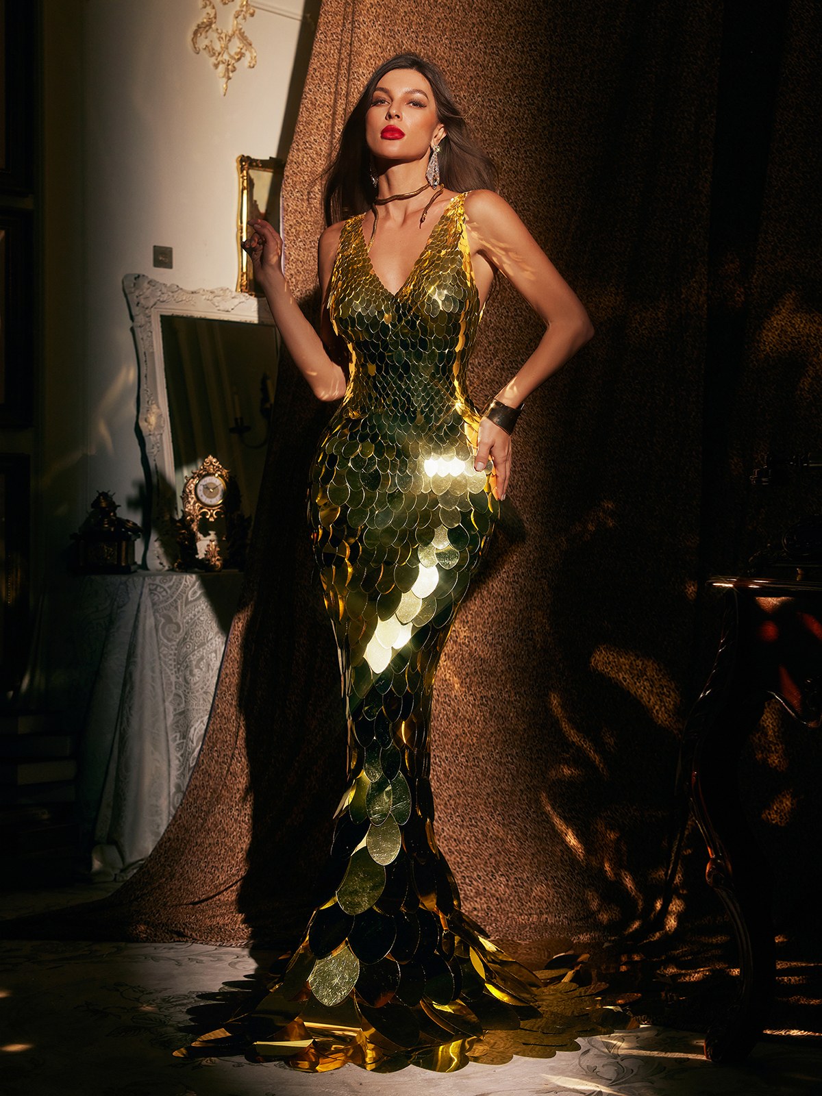 Abito Maxi Scale V Neck Azuria In Oro