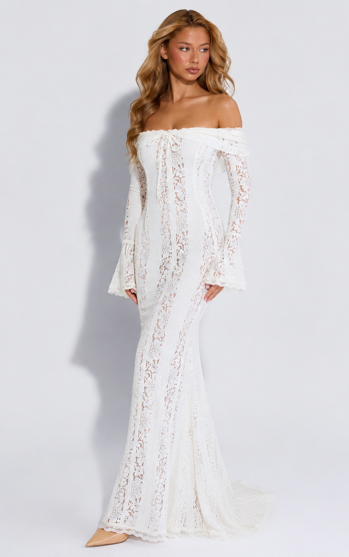 Abito Maxy in Pizzo Etereo