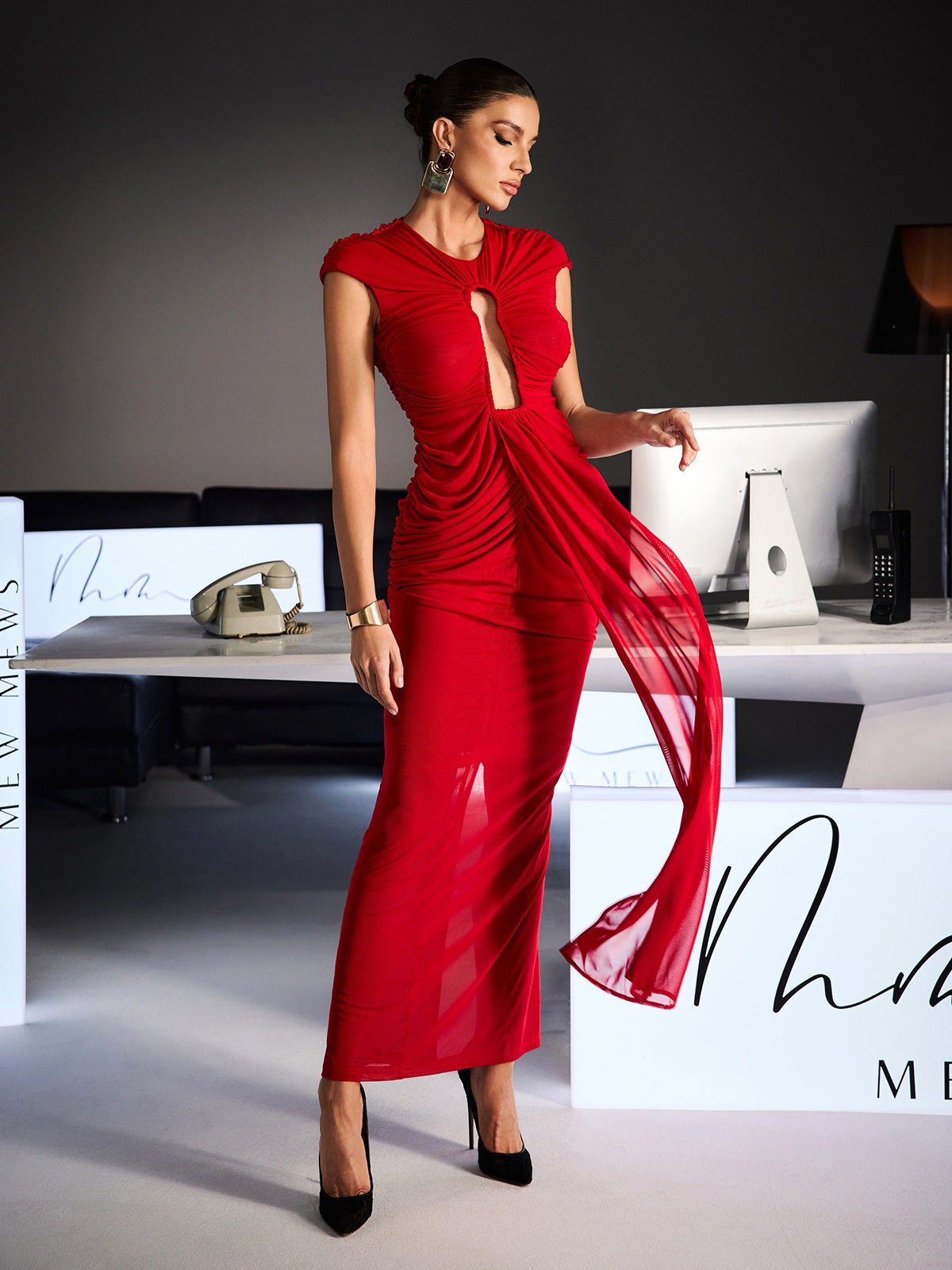 Abito Maxi Drappeggiato con Cutout Drosyne in Rosso