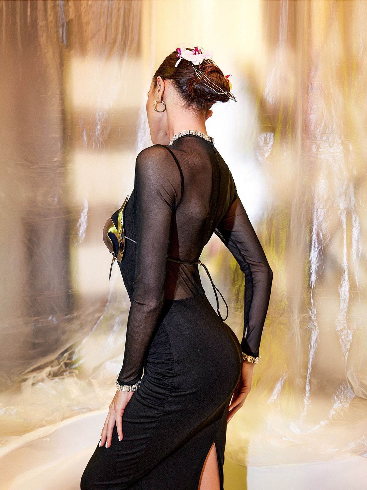 Einar Metallic Cutout Armor Top in Argento