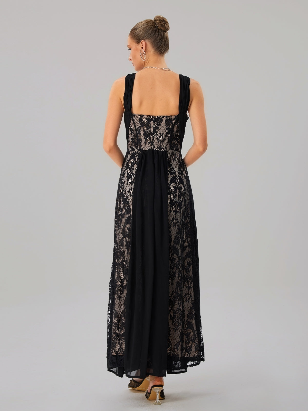 Abito Maxi Ricamato Senza Maniche Farohildis