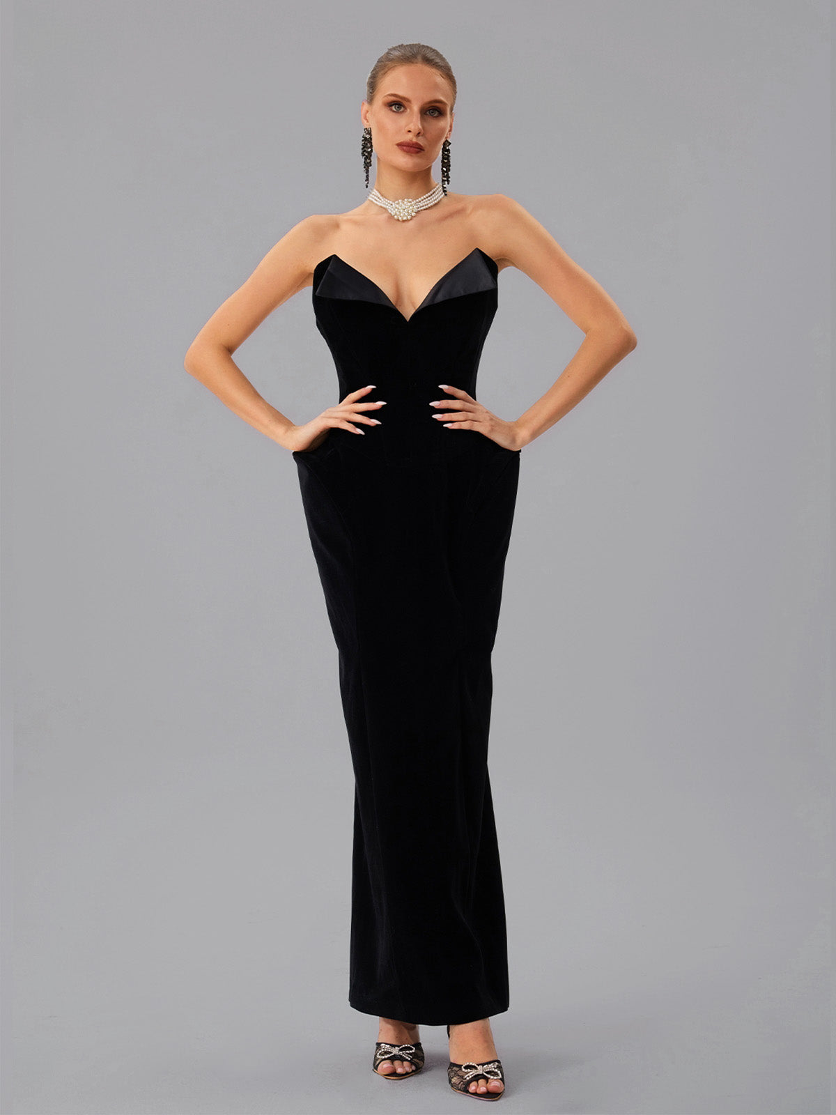 Abito Maxi in Velluto Senza Spalline Farquhar