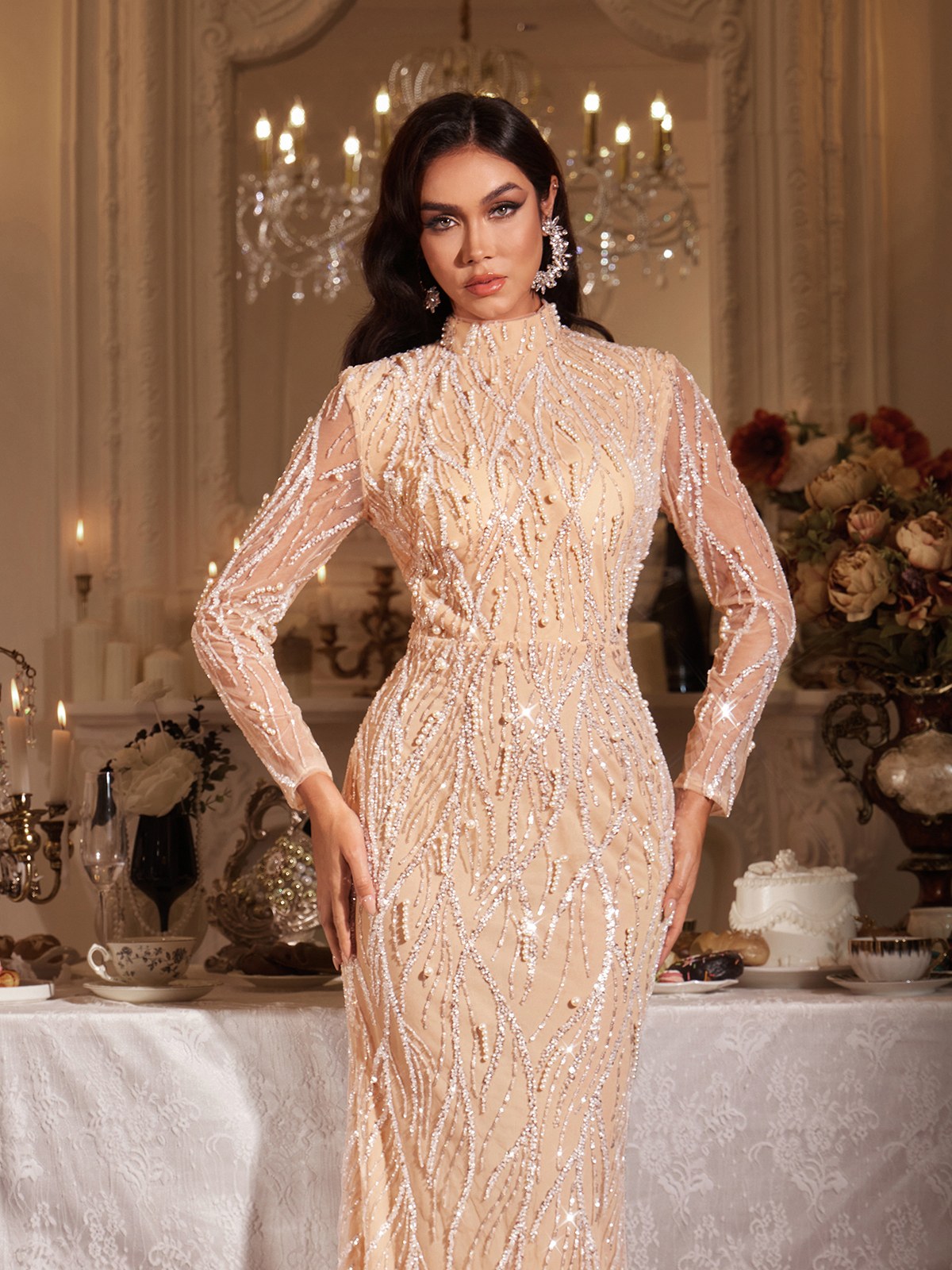 Abito Maxi in Paillettes Perlate a Maniche Lunghe Fiona