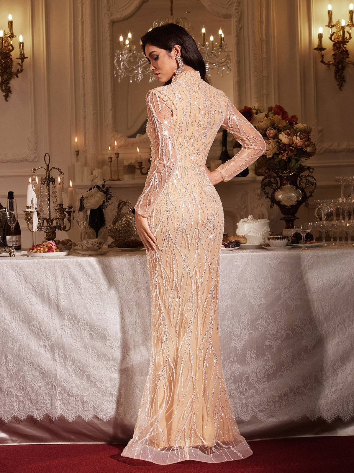 Abito Maxi in Paillettes Perlate a Maniche Lunghe Fiona