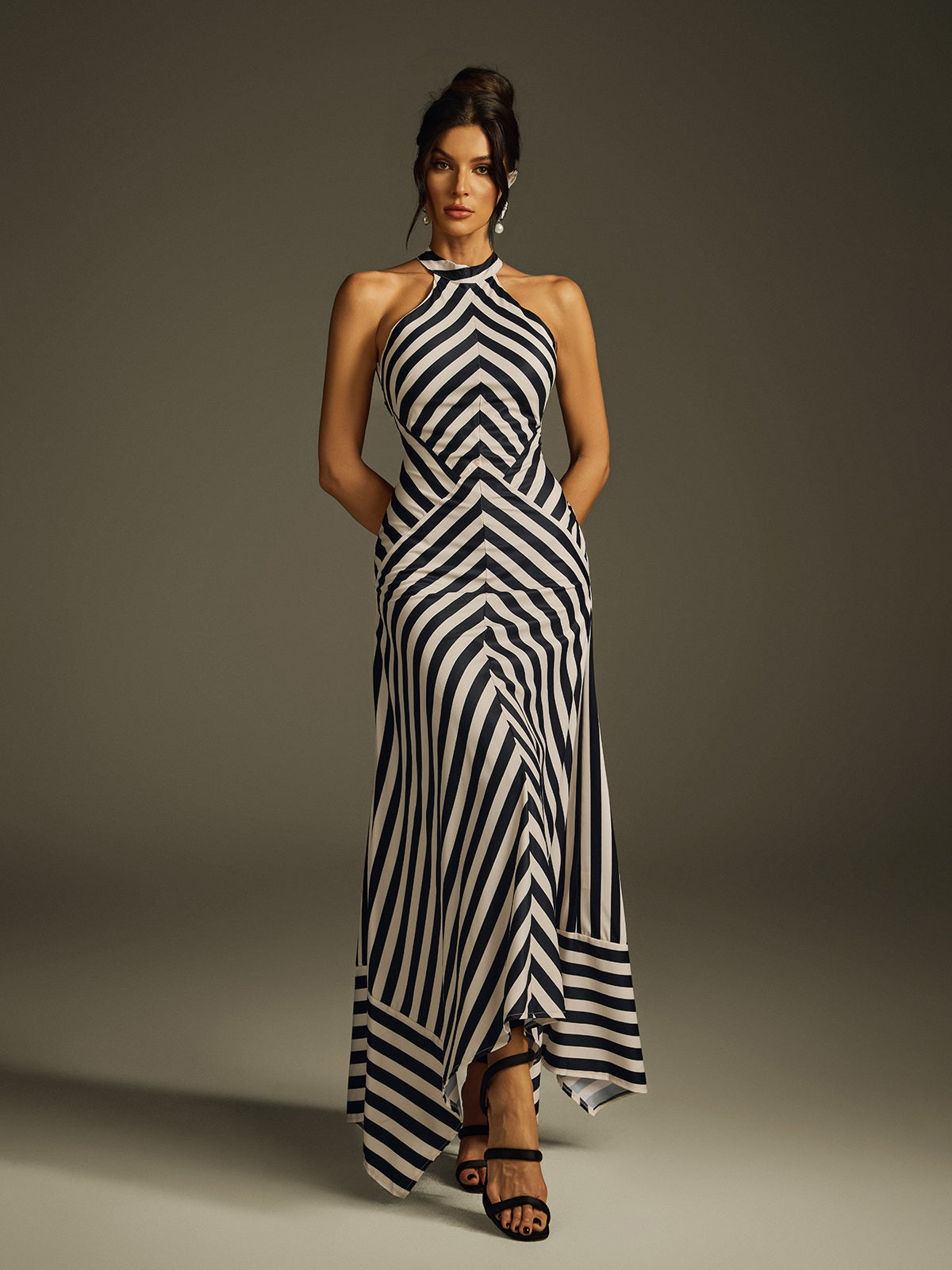 Abito Maxi a Righe con Scollo All'Americana Heyra