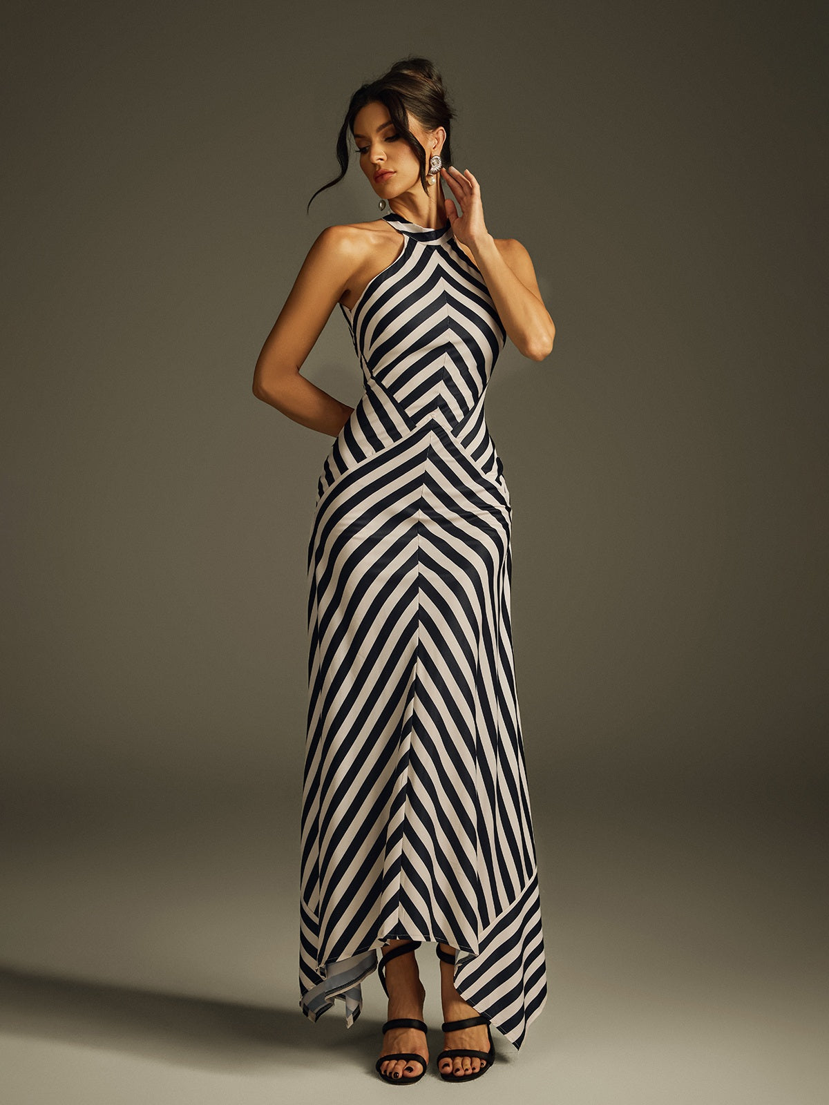 Abito Maxi a Righe con Scollo All'Americana Heyra