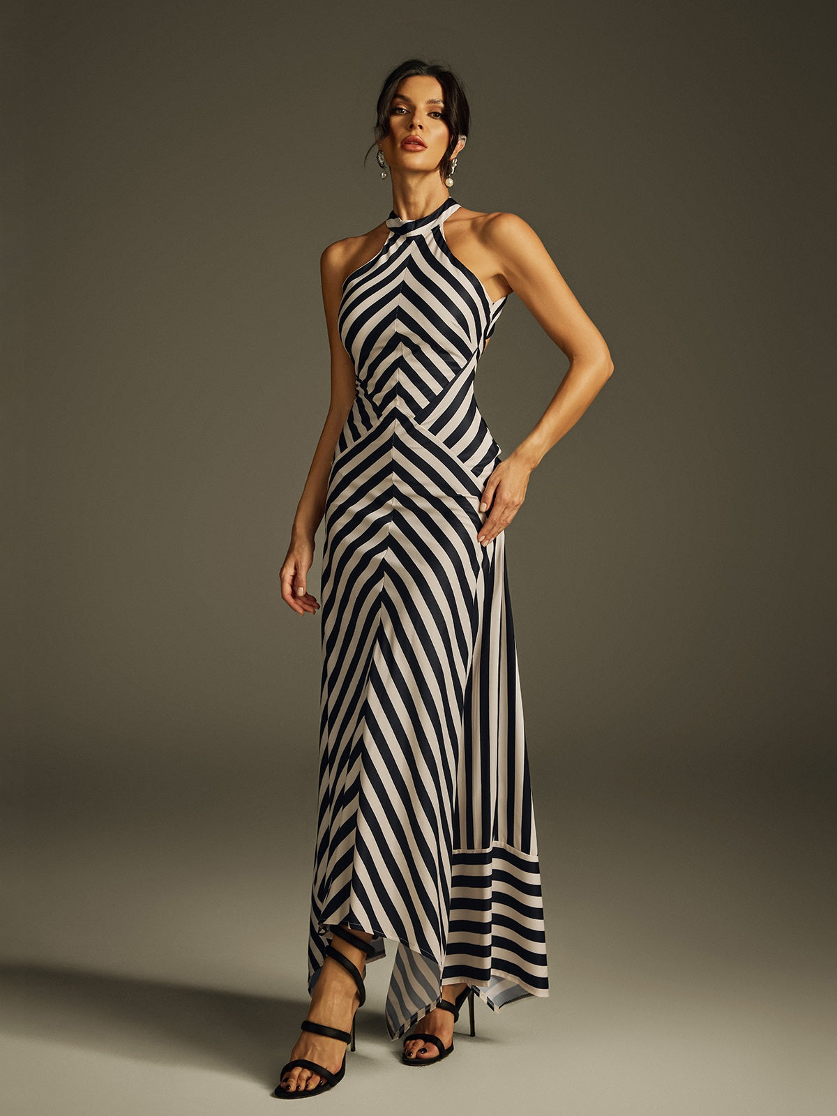 Abito Maxi a Righe con Scollo All'Americana Heyra