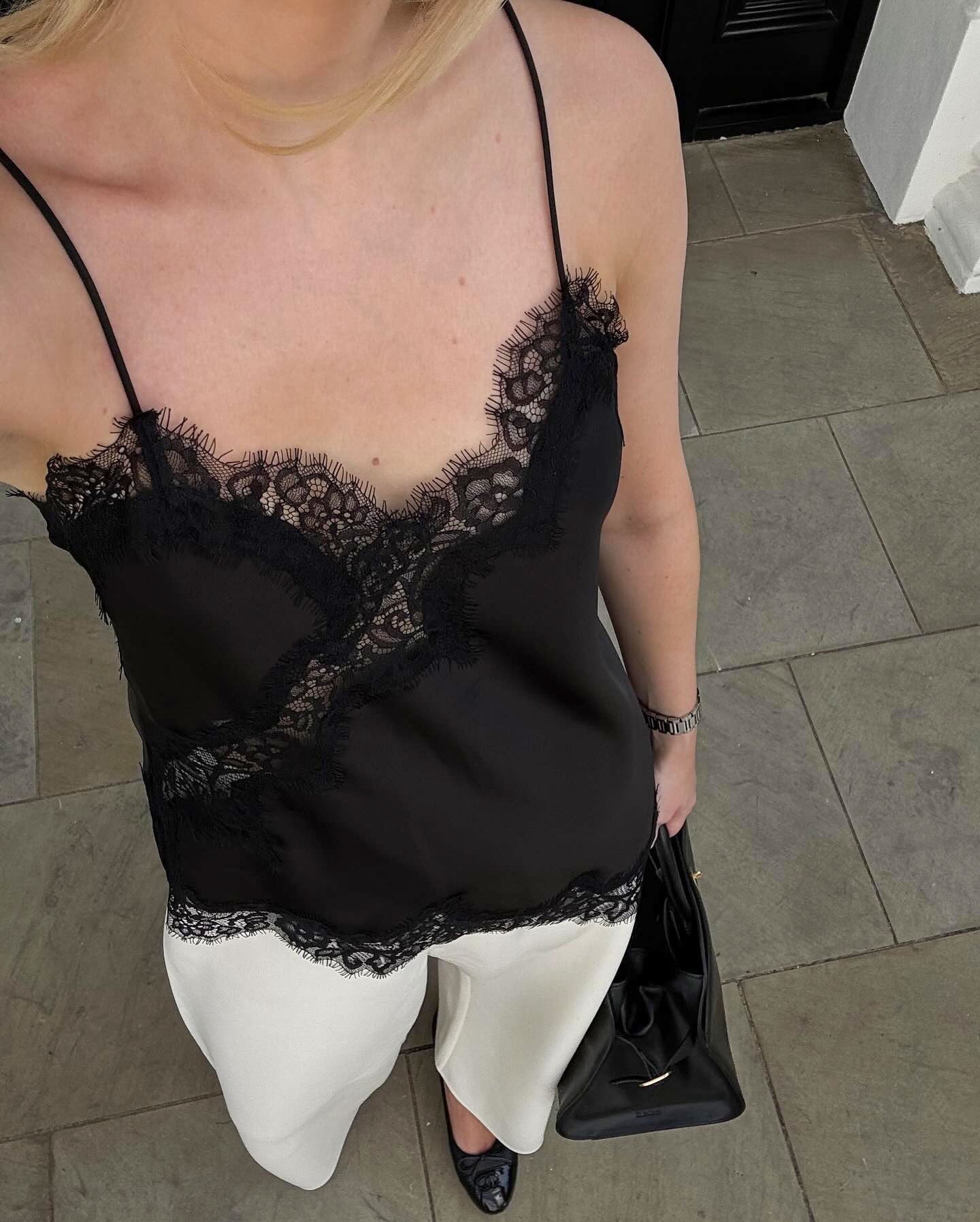 Cami Elegante Asimmetrico