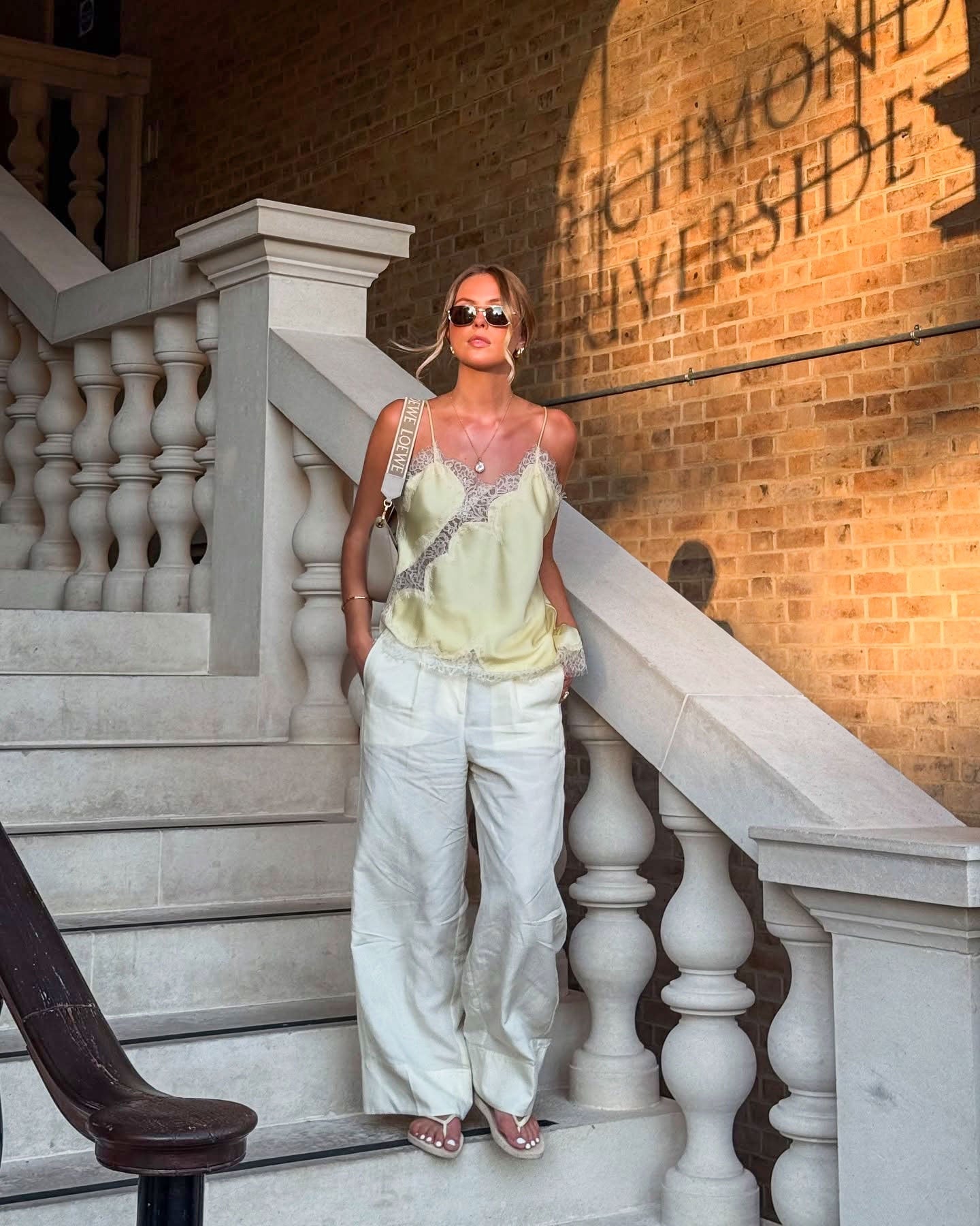 Cami Elegante Asimmetrico