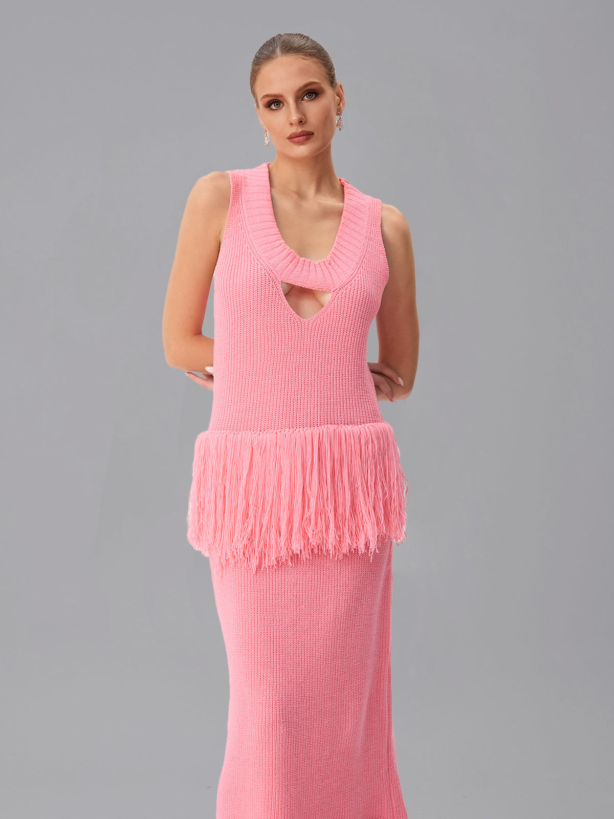 Abito Maxi Senza Maniche in Maglia con Frange Jutpulsar
