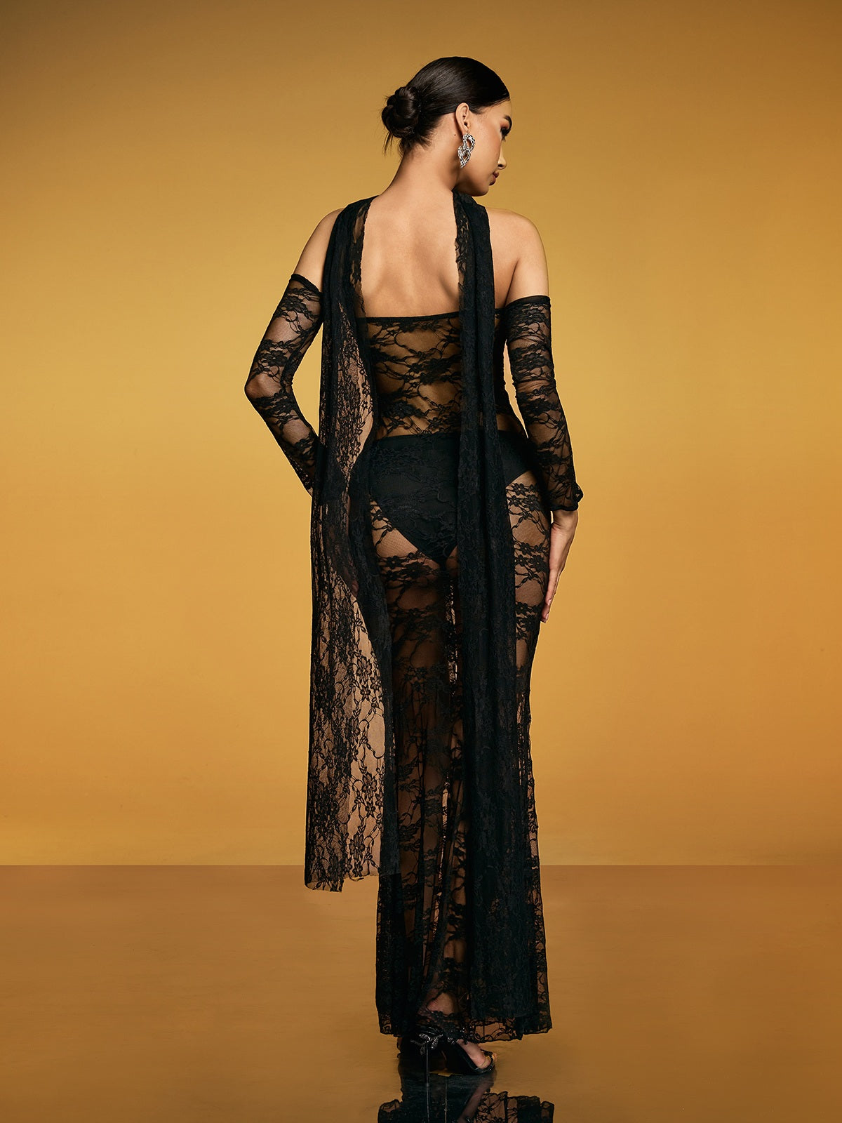 Abito Maxi In Pizzo Con Cutout Luxanna Nero