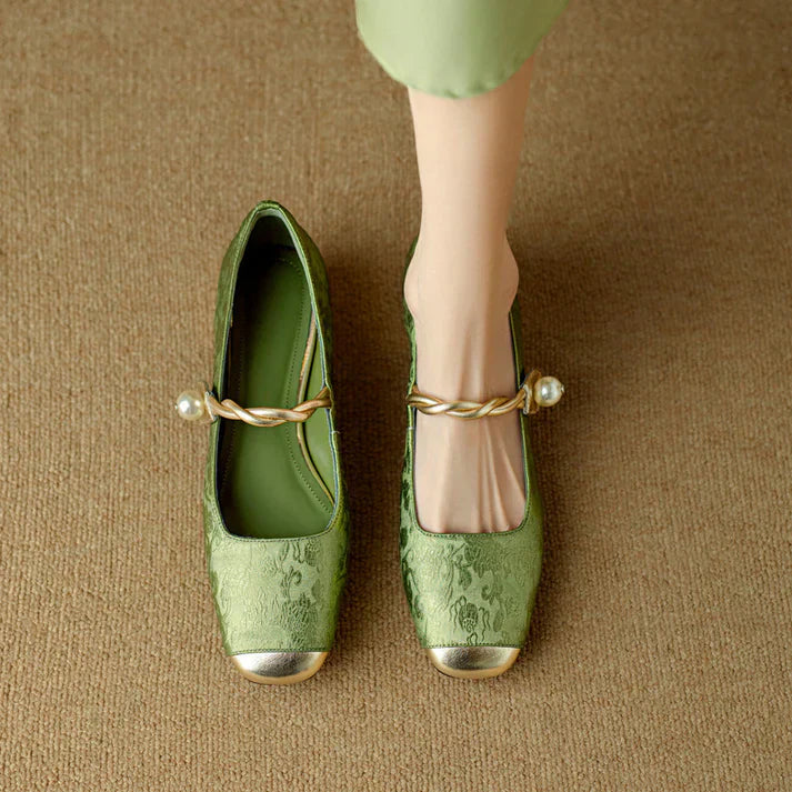 Elizabeth Bassi Collection