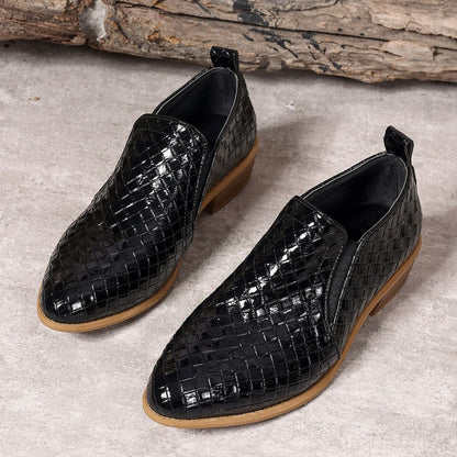 "Stivali alla Caviglia Delaney" could be rephrased as "Delaney Stivaletti alla Caviglia".