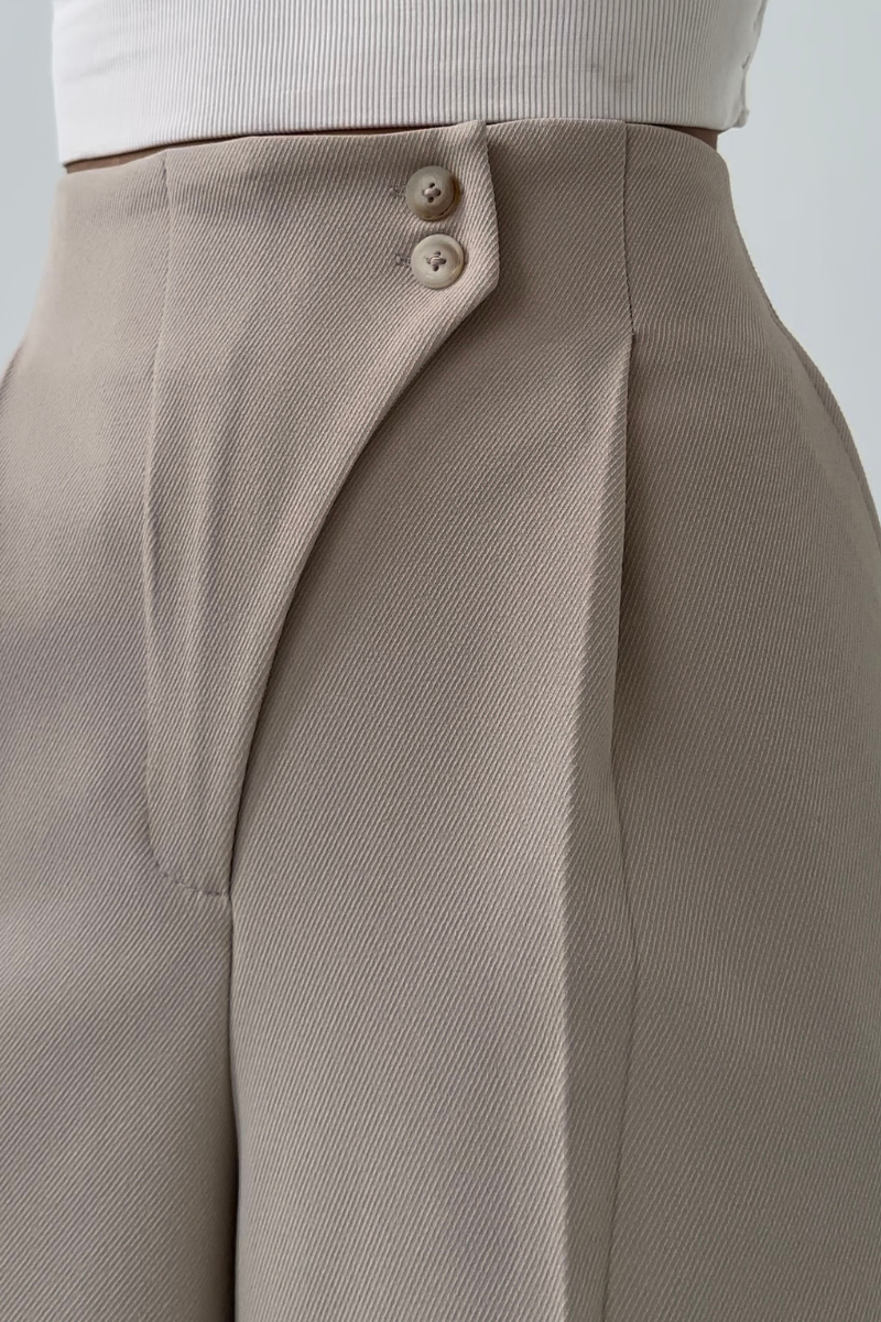 Alviera High-Waist Pants