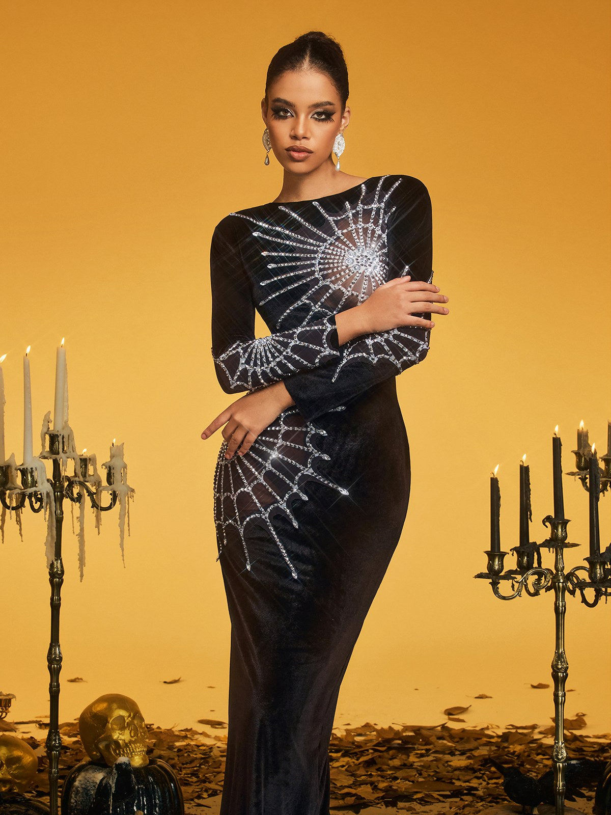 Abito Maxi in Velluto Ragnatela a Maniche Lunghe Pancho