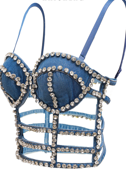 Top in Raso con Cutout e Strass Wyxendra