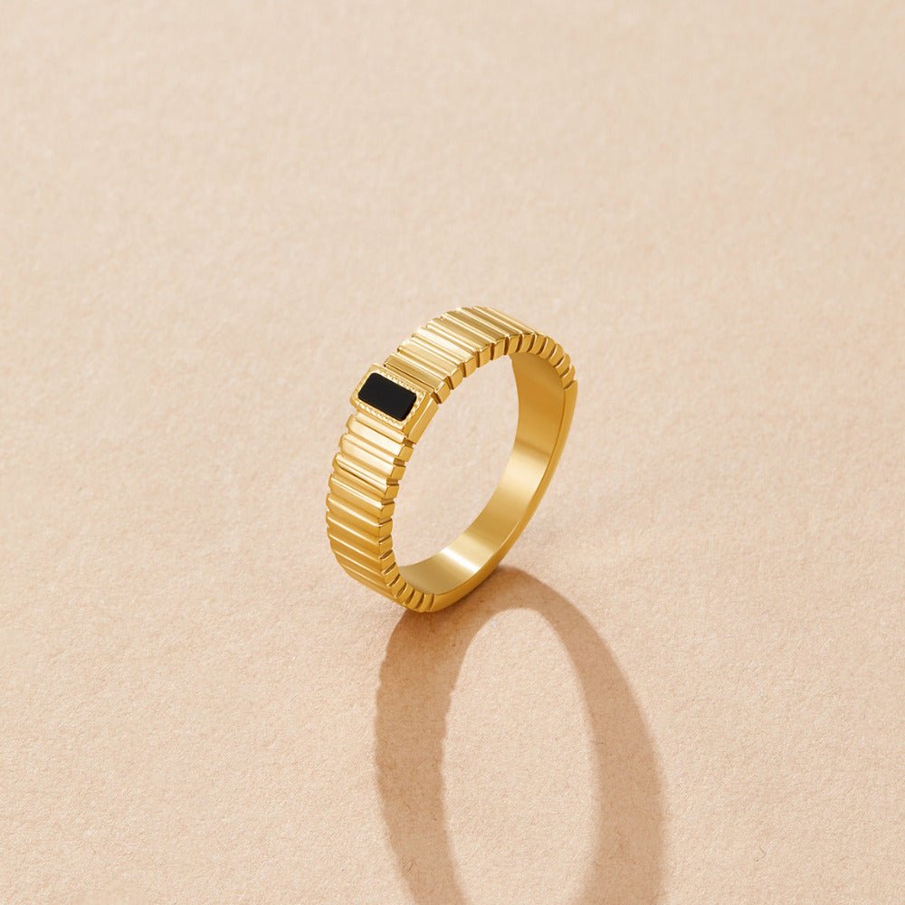 Anello Nero in Cristallo Rigato