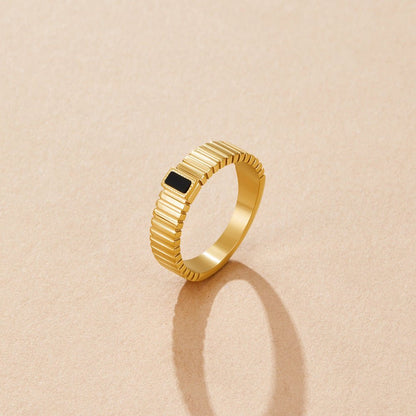 Anello Nero in Cristallo Rigato