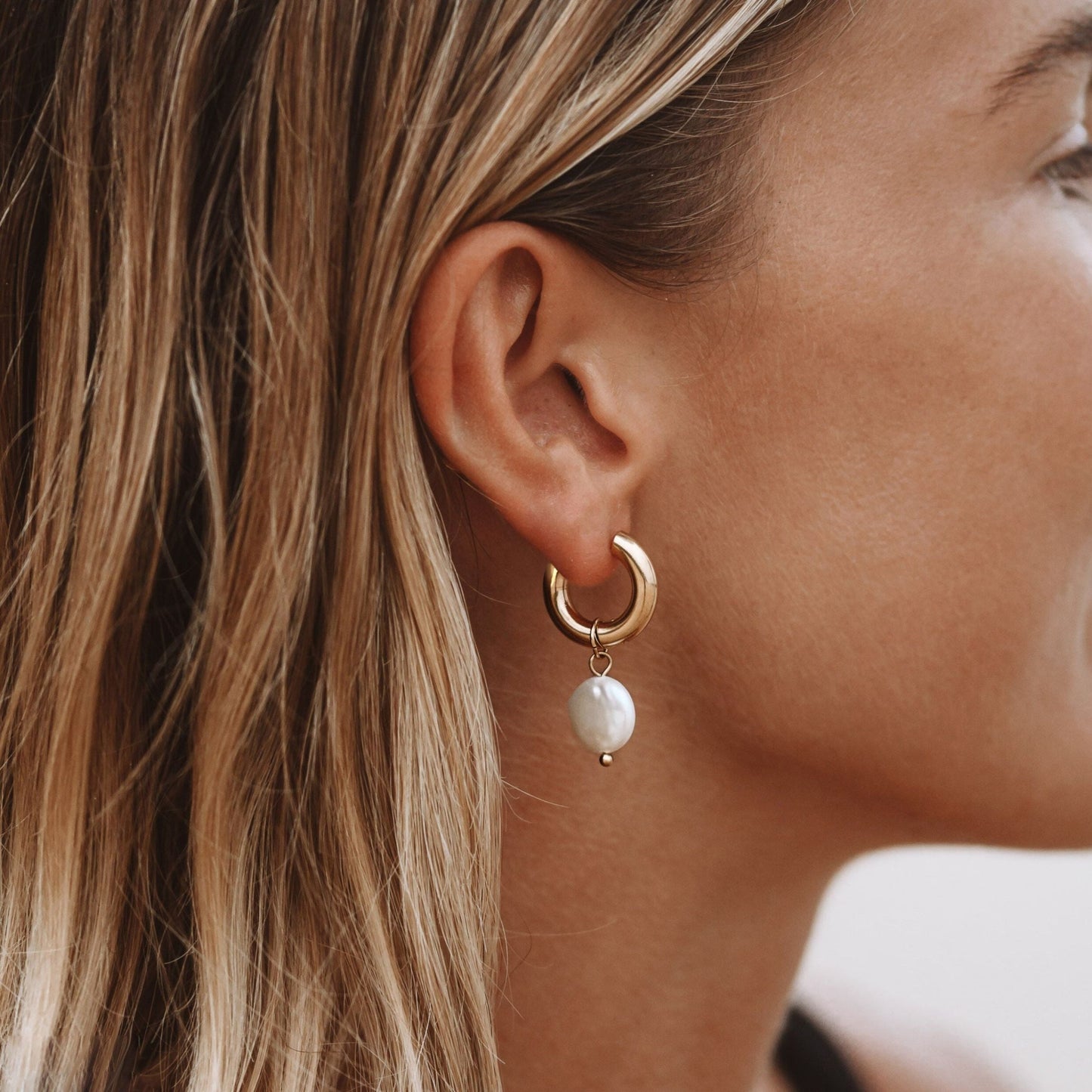 Orecchini a Cerchio con Perle Spesse