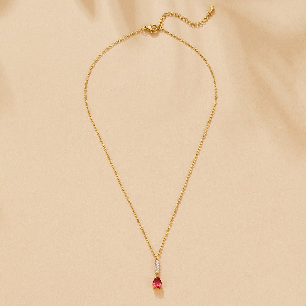 Collana a goccia di rubino cristallino