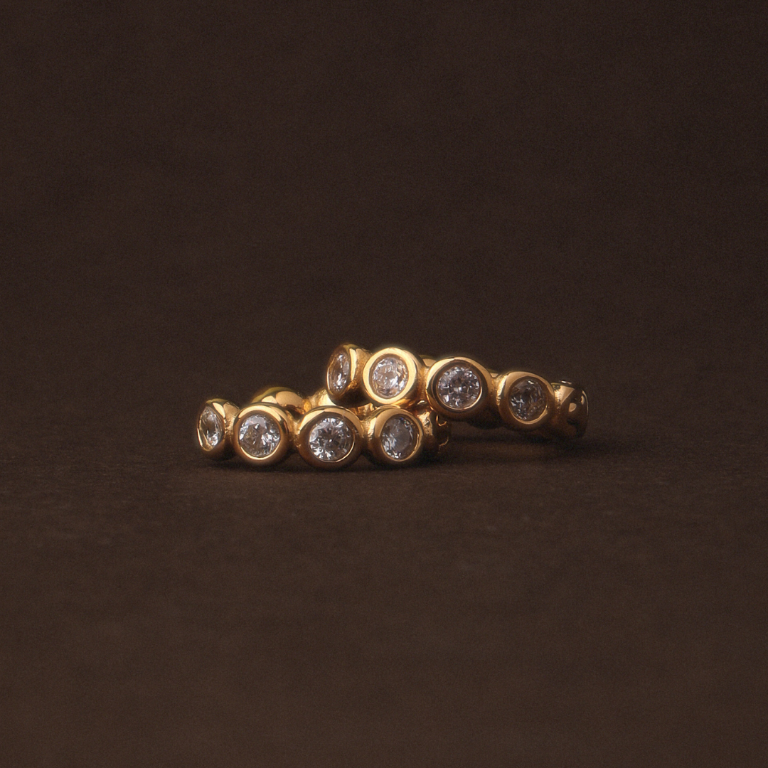 Orecchini a Cerchio con Perline e Diamanti