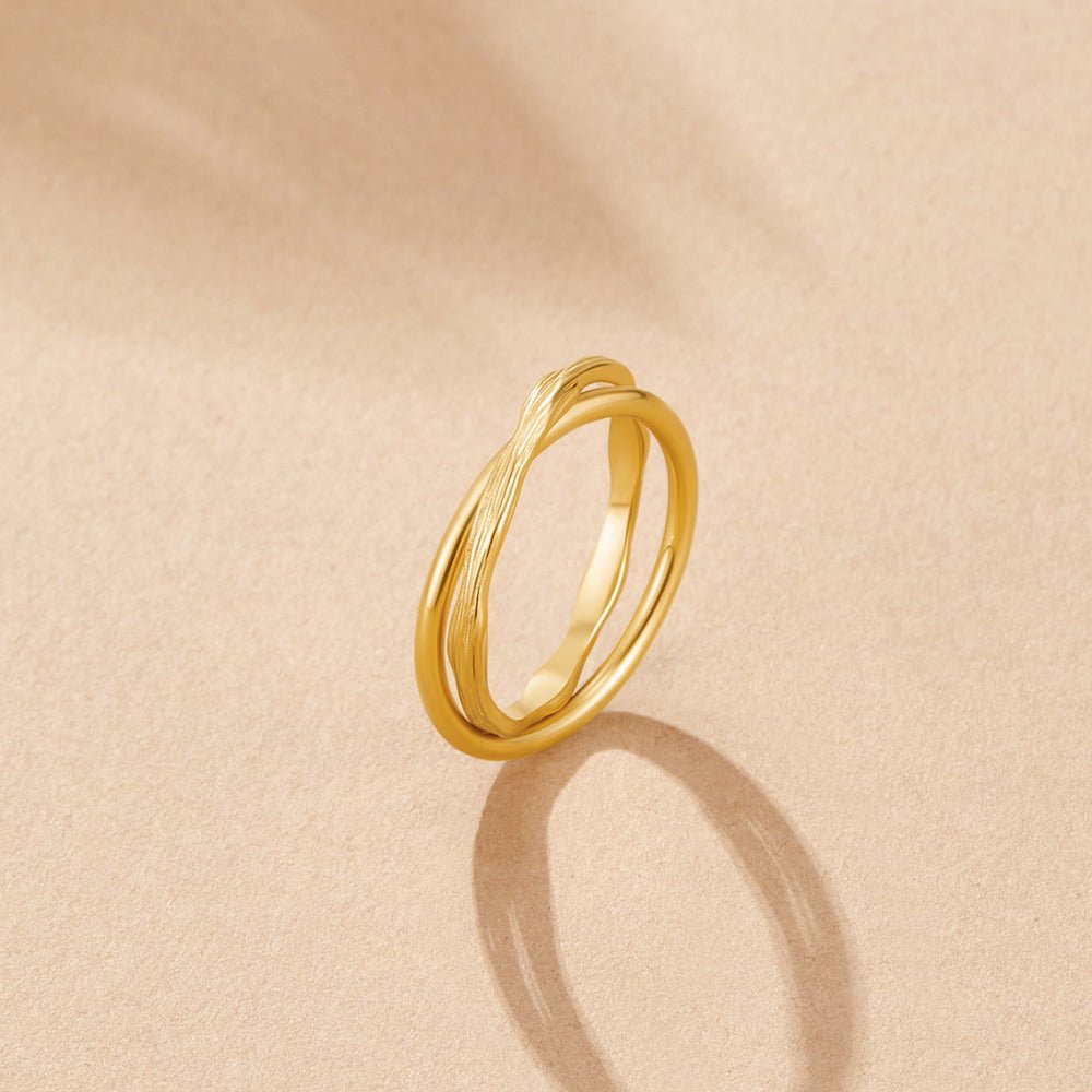 Anello d'Oro Eternamente Intrecciato