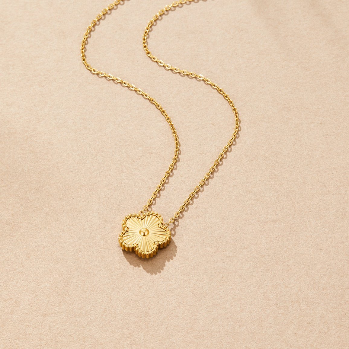 Collana Free Golden Clover