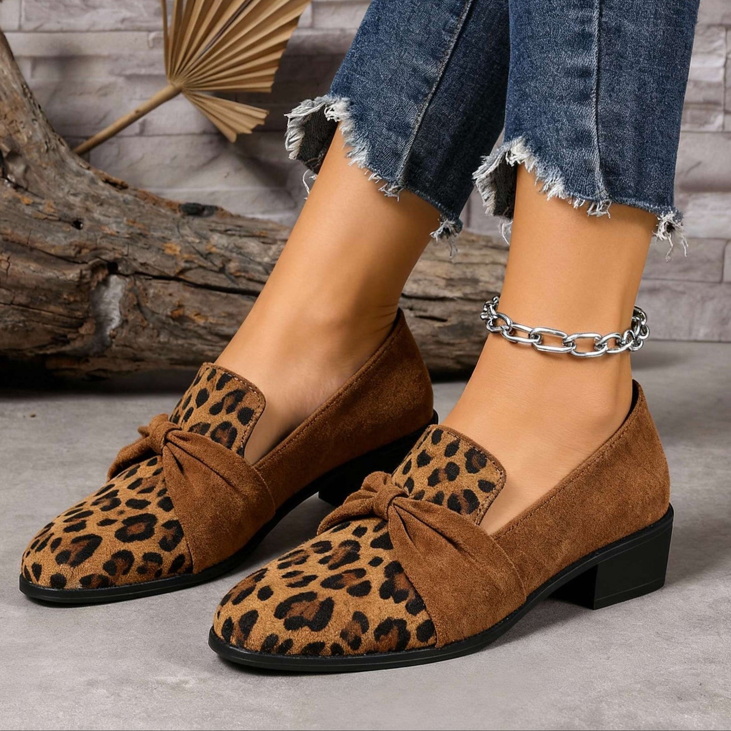 Maybelle Bogen Slip-Ons