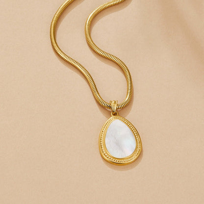 Collana a goccia in madreperla