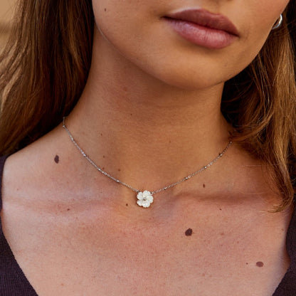 Collana con Fiore di Rame Bianco