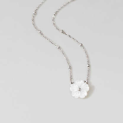 Collana con Fiore di Rame Bianco