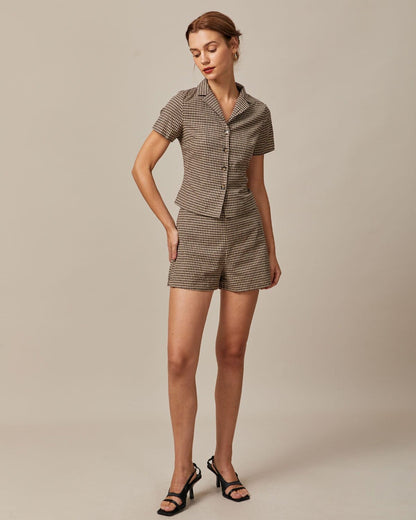 I Pantaloni Corti a Quadri Marroni a Vita Alta