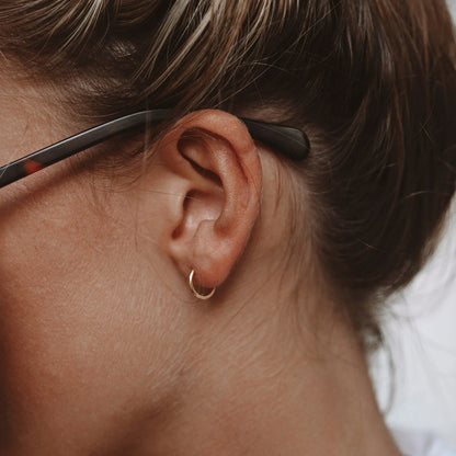 Orecchini Huggie Mini