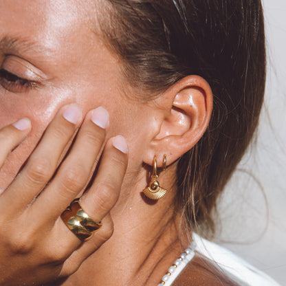 Orecchini Huggie Mini